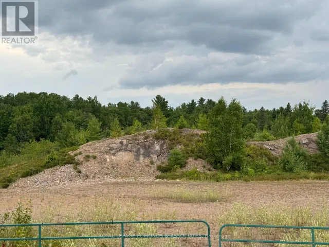 705 RANTZ ROAD, Petawawa, Ontario K8H2W8