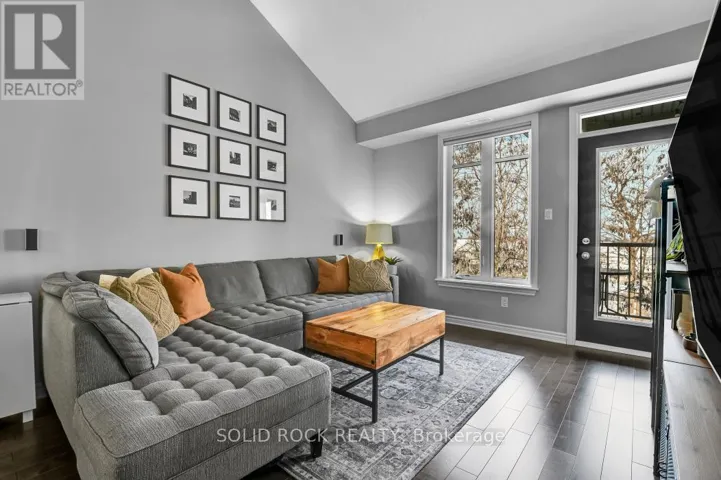 10 - 19 TADLEY PRIVATE, Ottawa, Ontario K2J2T3