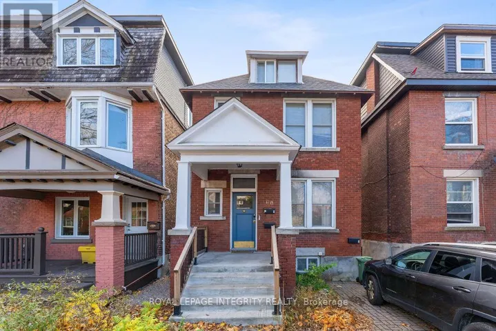 60 CLAREY AVENUE, Ottawa, Ontario K1S2R7