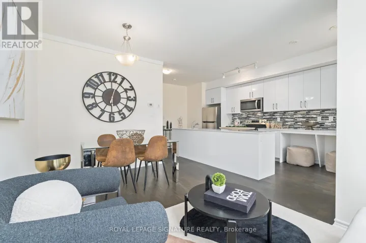 30 - 1972R VICTORIA PARK AVENUE, Toronto (Parkwoods-Donalda), Ontario M1R1V1