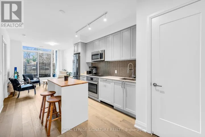 111 - 293 THE KINGSWAY, Toronto (Edenbridge-Humber Valley), Ontario M9A0E8