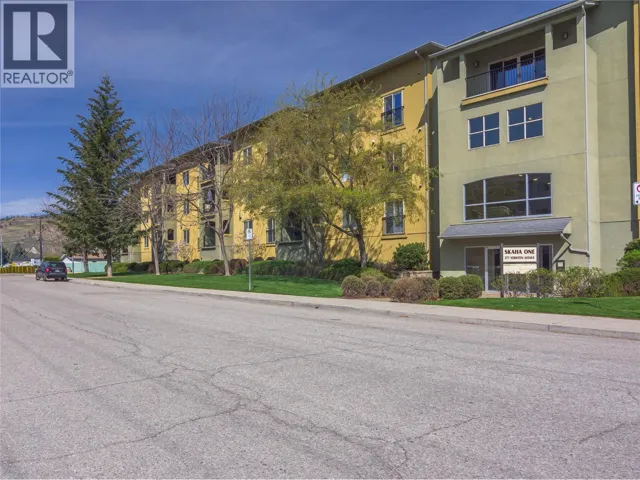 277 Yorkton Avenue Unit# 103, Penticton, British Columbia V2A3V4