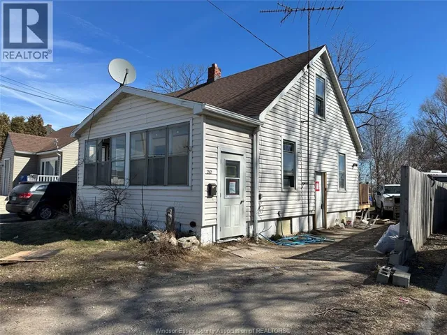 212 ERIE STREET North, Leamington, Ontario N8H3A4