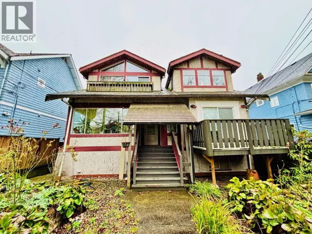 2516 W 6TH AVENUE, Vancouver, British Columbia V6K1W5