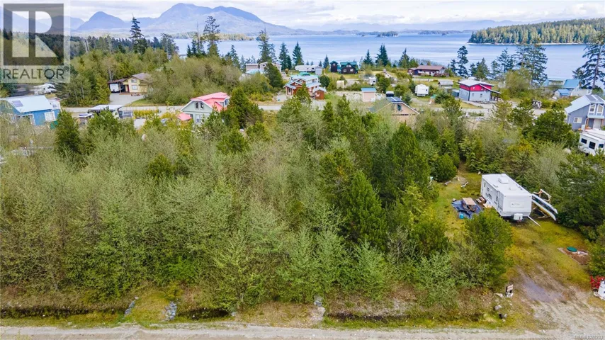 1138 Fifth Ave, Ucluelet, British Columbia V0R3A0