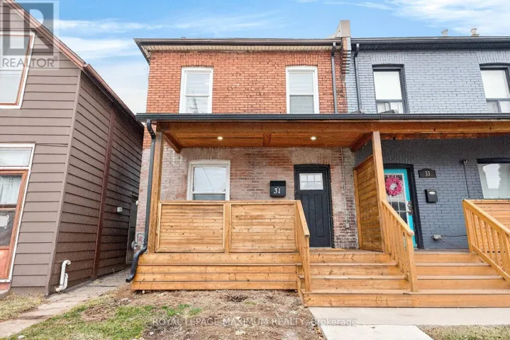 31 CAMPBELL AVENUE, Hamilton (Crown Point), Ontario L8L2M9