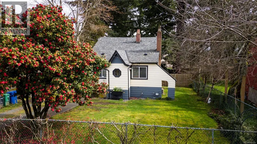 308 Holly Ave, Nanaimo, British Columbia V9S3M2