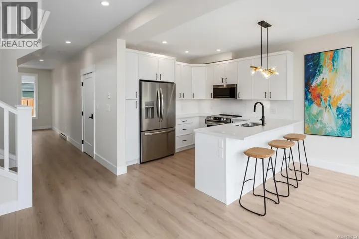 A 6521 Noblewood Pl, Sooke, British Columbia V9Z0W3