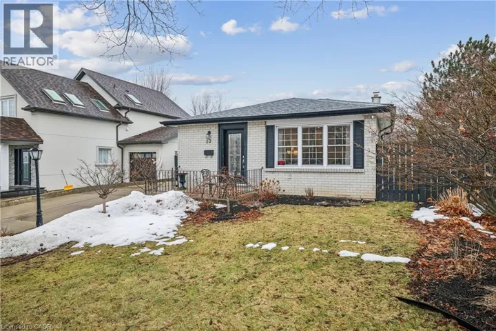 52 BELLEAU Street, Hamilton, Ontario L8J1N4