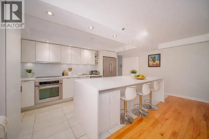 302 518 W 14TH AVENUE, Vancouver, British Columbia V5Z4N5