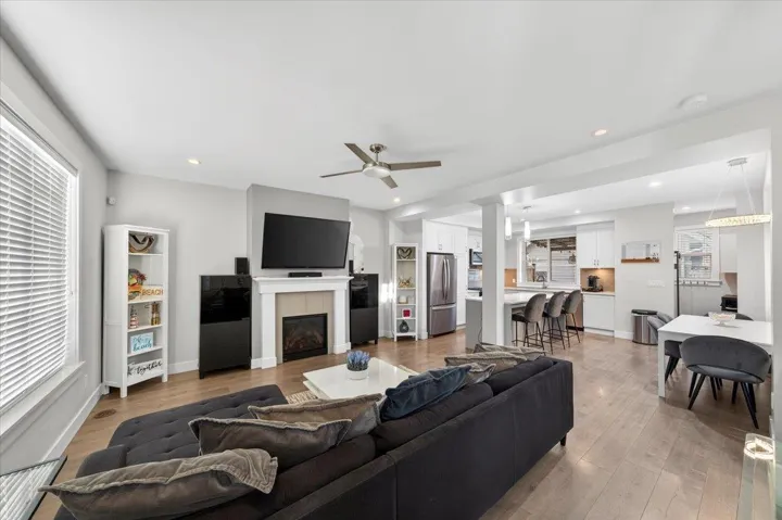 32579 ROSS DRIVE, Mission, British Columbia V2V0G4