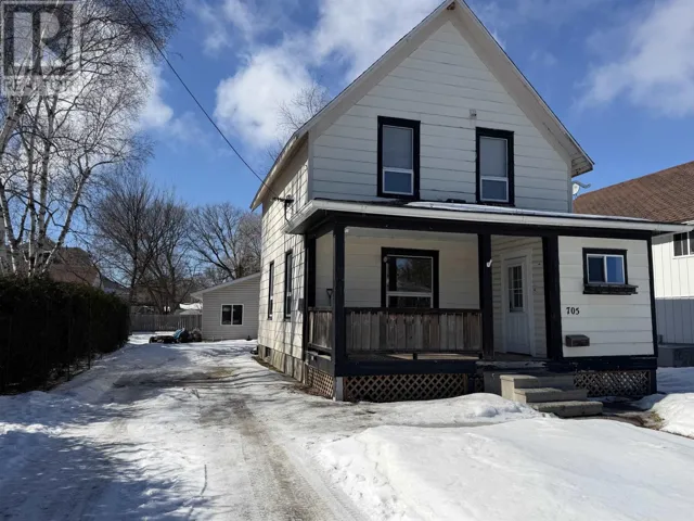 705 Victoria AVE, Fort Frances, Ontario P9A2C9