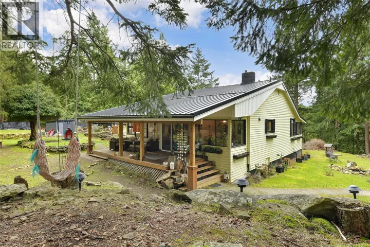 370 Campbell Bay Rd, Mayne Island, British Columbia V0N2J1