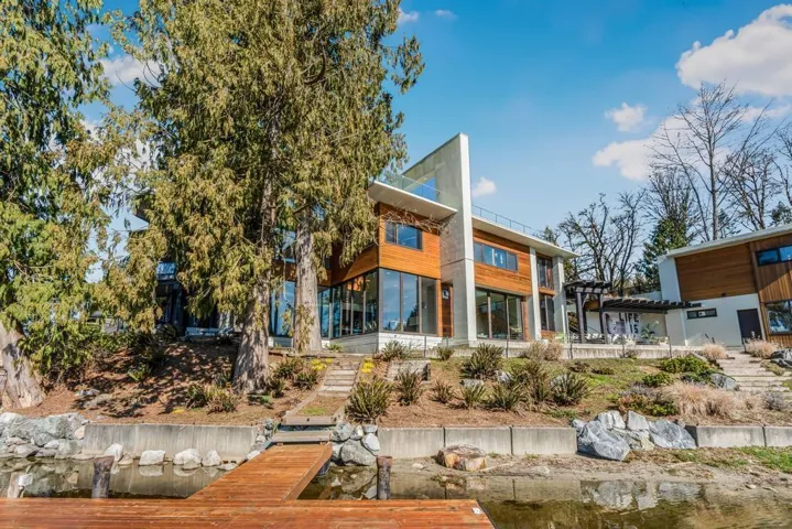 9791 HALL STREET, Mission, British Columbia V2V7M2