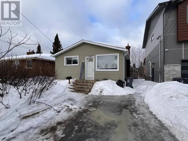 97 MATTHEWS ST, THUNDER BAY, Ontario P7A3K8