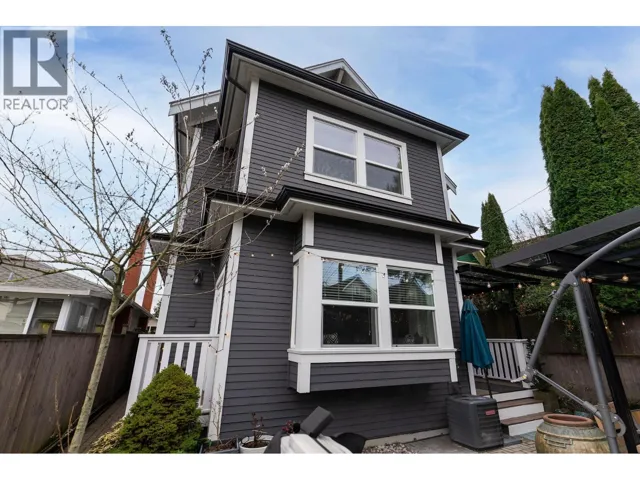 1371 E 13TH AVENUE, Vancouver, British Columbia V5N2B5