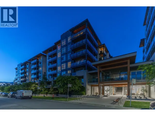 TH5 128 E 8TH STREET, North Vancouver, British Columbia V7L1Y7