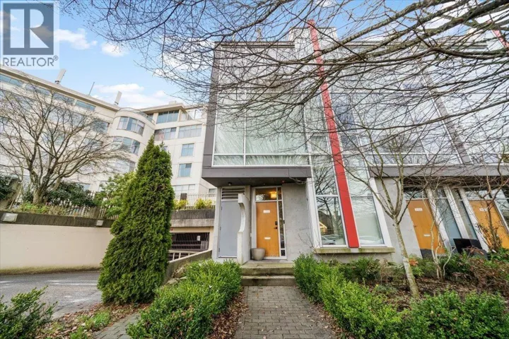 3485 VICTORIA DRIVE, Vancouver, British Columbia V5N4M5