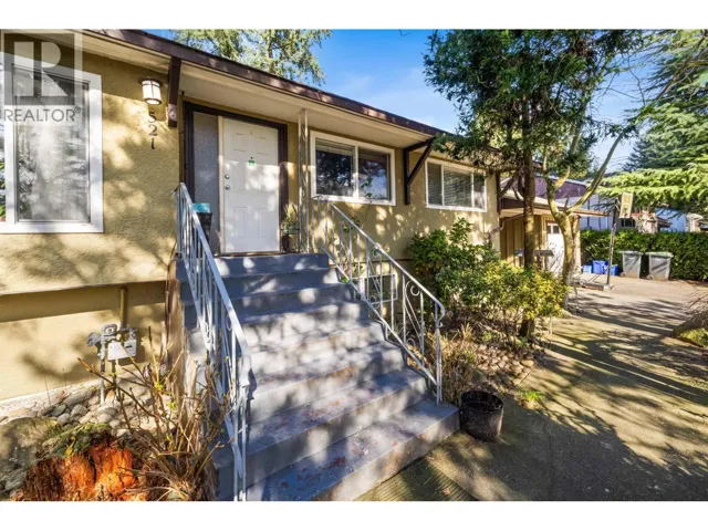 521 BROOKMERE AVENUE, Coquitlam, British Columbia V3J1W8