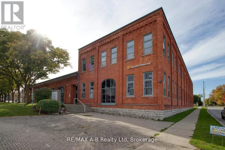 202 - 342 ERIE STREET, Stratford, Ontario N5A2N4