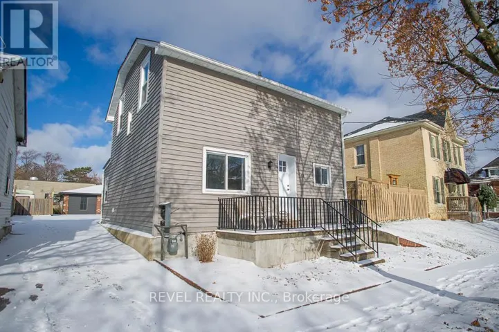 4 - 44 GREY STREET, Brantford, Ontario N3T2S9