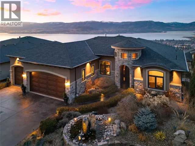 954 Hewetson Avenue, Kelowna, British Columbia V1W5H8