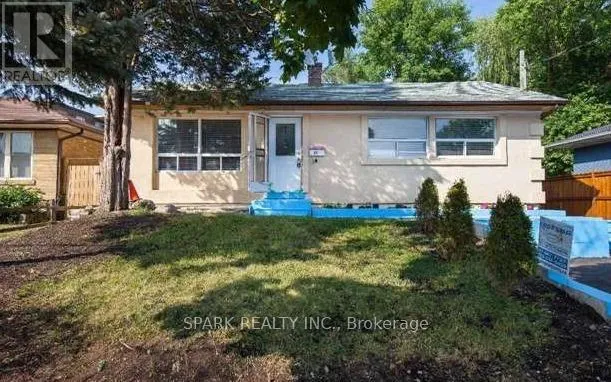 MAIN (UPPER LEVEL) - 27 ERLESMERE AVENUE, Brampton (Brampton East), Ontario L6W2T4