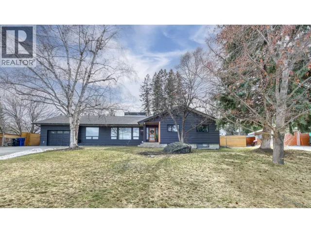 1305 14th Street S, Cranbrook, British Columbia V1C5E8