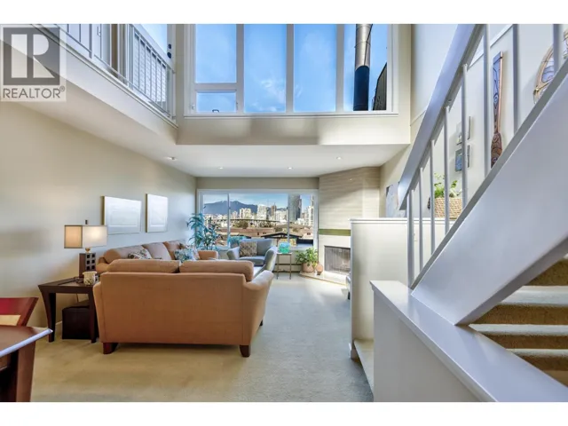 2266 ALDER STREET, Vancouver, British Columbia V6H2R9