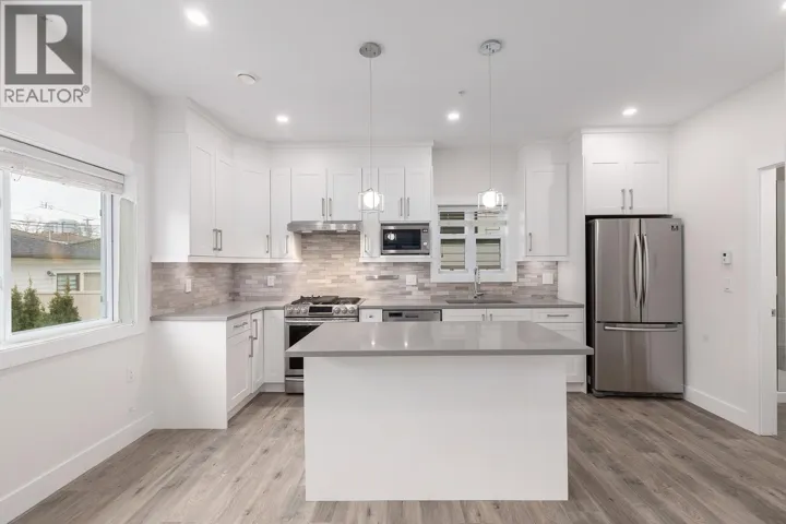 2255 E 35TH AVENUE, Vancouver, British Columbia V5P1C1