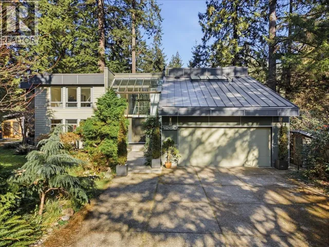 1260 SEYMOUR BOULEVARD, North Vancouver, British Columbia V7J2J8