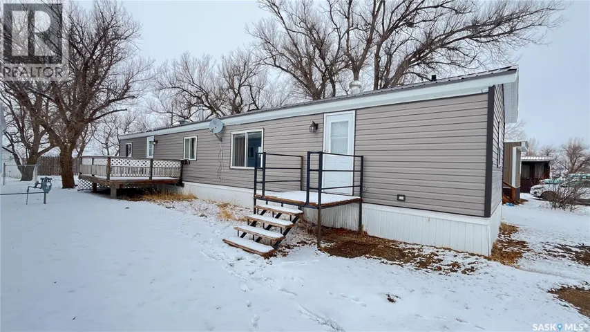 #14 Cypress Mobile Home Park, Maple Creek, Saskatchewan S0N1N0
