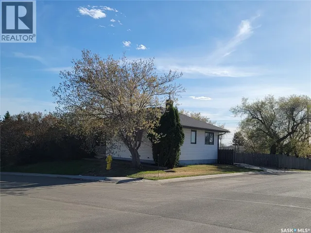 4812 post STREET, Macklin, Saskatchewan S0L2C0