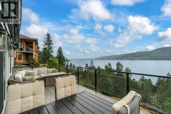 3949 Desert Pines Avenue, Peachland, British Columbia V0H1X2
