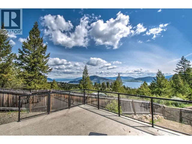 354 Lakewood Road, Vernon, British Columbia V1H2B9