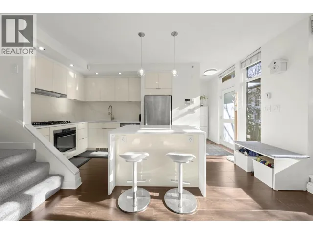 1053 HOMER STREET, Vancouver, British Columbia V6B2X5