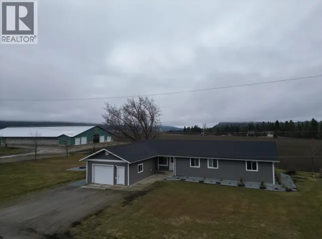 4809 Back Enderby Road, Spallumcheen, British Columbia V4Y0W9