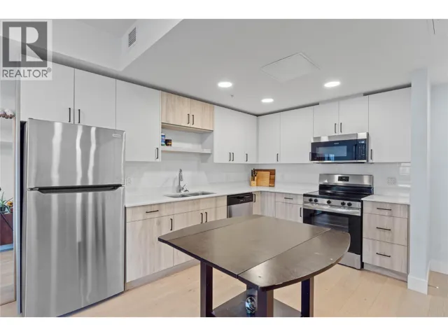 215 Royal Avenue Unit# 307, Kamloops, British Columbia V2B0K6
