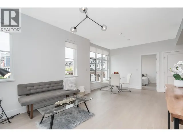 102 320 RIDGE STREET, Delta, British Columbia V4L0B5