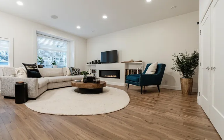 16 5960 142ND STREET, Surrey, British Columbia V3X1C8