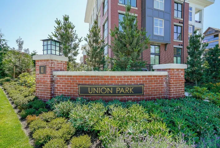 315 8150 207TH STREET, Langley, British Columbia V2Y4J4