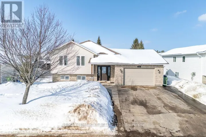 47 HIGHLAND PARK DRIVE, Petawawa, Ontario K8H3S2