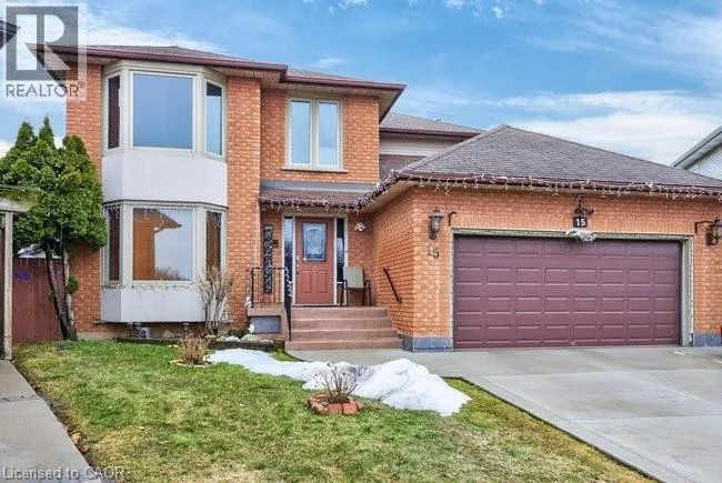 15 TALIA Court, Hamilton, Ontario L8E4X8