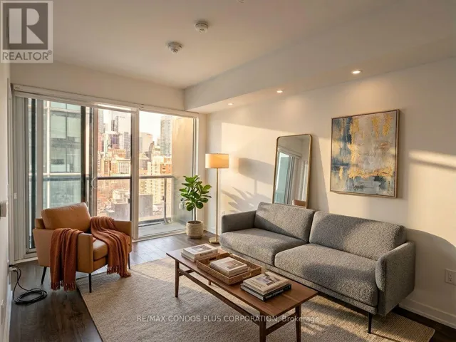 1617 - 158 FRONT STREET E, Toronto (Moss Park), Ontario M5A0K9