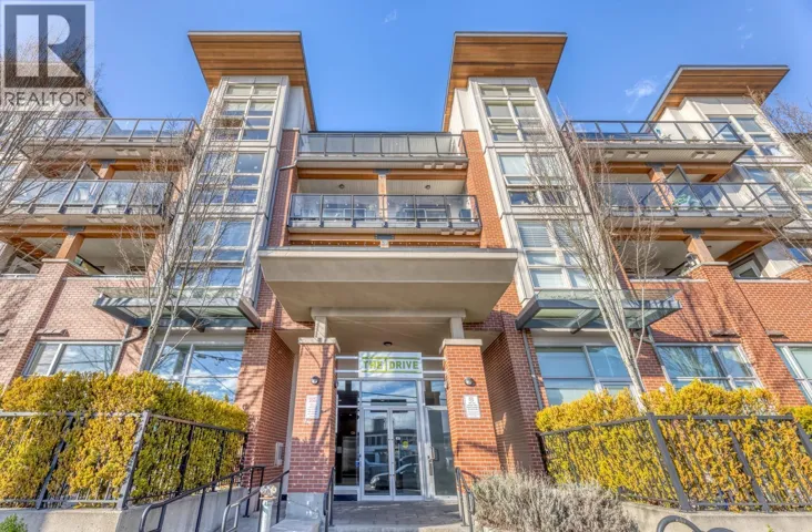 302 1182 W 16TH STREET, North Vancouver, British Columbia V7P0B3