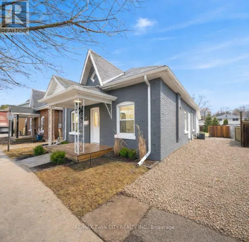 8 MAIN STREET, Brantford, Ontario N3R3X2