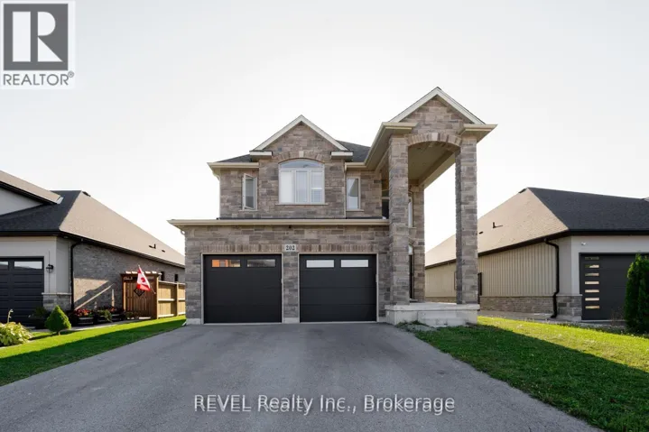 UPPER LEVEL ONLY - 202 VIGER DRIVE, Welland (Lincoln/Crowland), Ontario L3B5E9
