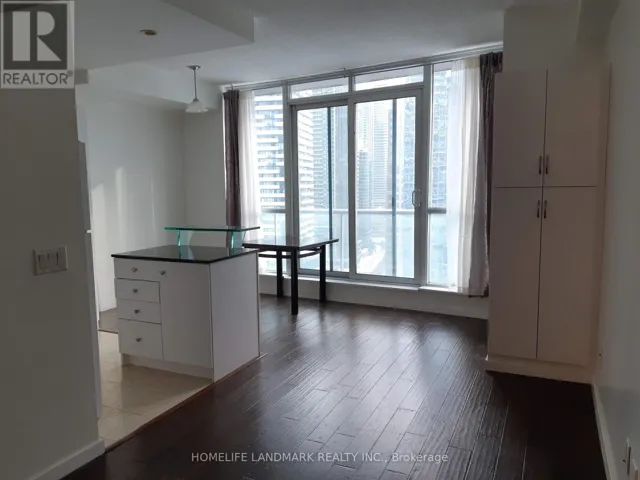 2204 - 8 YORK STREET, Toronto (Waterfront Communities), Ontario M5J2Y2