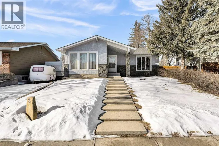 55 Midlake Place SE, Calgary, Alberta T2X1J2