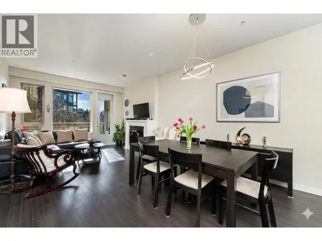 311 159 W 22ND STREET, North Vancouver, British Columbia V7M0B6